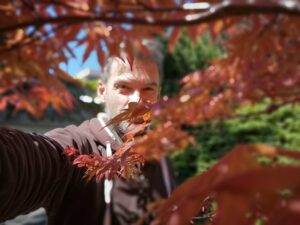 „Ha szólnak a fegyverek, hallgatnak a múzsák” – Interjú Wesselényi-Garay Andorral