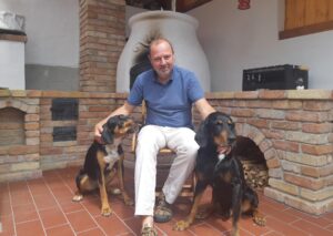 „Az ember közösségi lény, ezt lehetetlen semlegesíteni” – Interjú Kovács Őrs Leventével