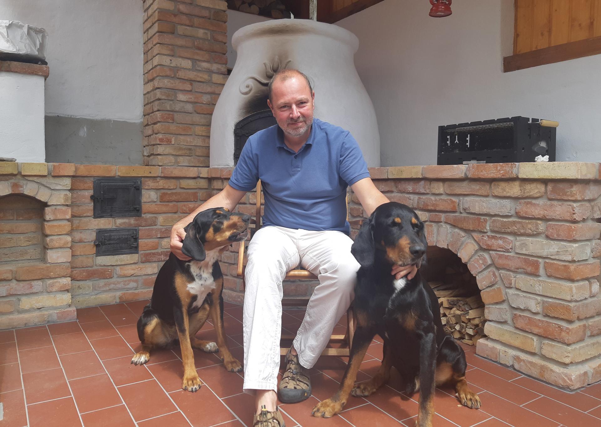 „Az ember közösségi lény, ezt lehetetlen semlegesíteni” – Interjú Kovács Őrs Leventével