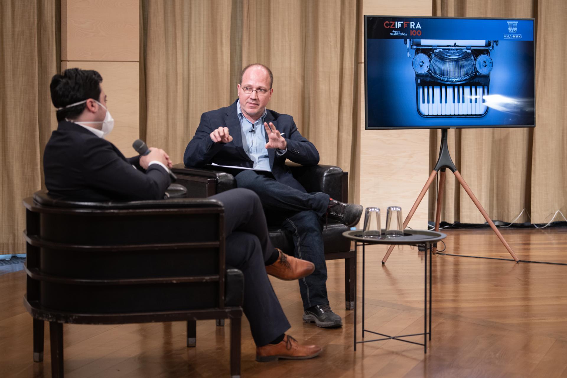 Zenetudományi kutatók műhelytalálkozó keretében vizsgálták a 100 éve született Cziffra György zongoraművész munkásságát