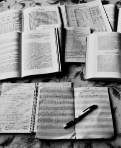 Rövid összefoglaló két Dohnányi-kompozícióról egy művészettörténész otthonából