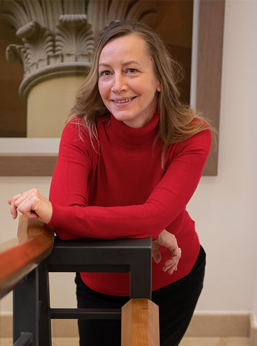 az MMA MMKI állandó kutatója