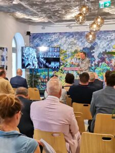 Szakmai partnerként segíti az Ezüstgerely Művészeti Pályázatot az MMA MMKI