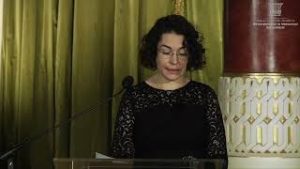 Kiss Eszter Veronika: A népzenétől a világzenéig – A táncház hatása a populáris zenére